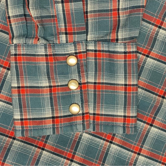 Wrangler Pearl Snap Men's Blue and Red Plaid Button Down Shirt - Picture 9 of 9